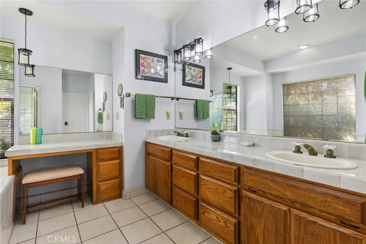 20 Donald Drive, Chico, California 95973