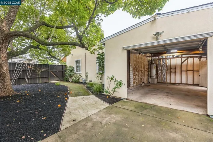 6397 9th Ave, Sacramento, California 95820