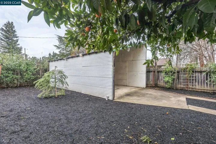 6397 9th Ave, Sacramento, California 95820