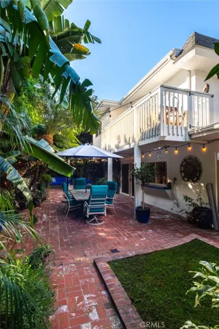 1240 Keats Street, Manhattan Beach, California 90266