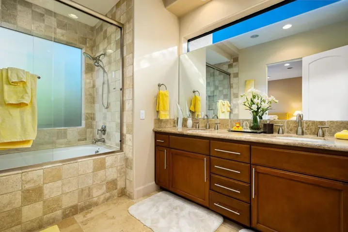 Guest Bath 1