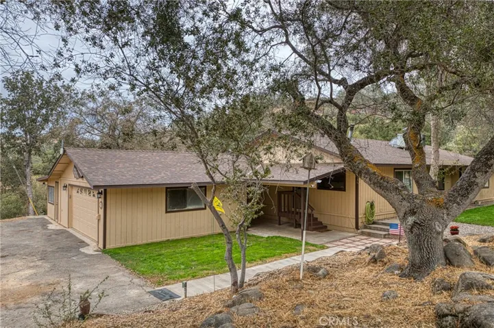 35883 Douglas Road N, Coarsegold, California 93614