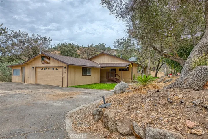 35883 Douglas Road N, Coarsegold, California 93614