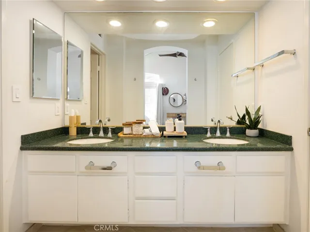 121 S Lucia Avenue 3, Redondo Beach, California 90277