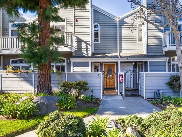 121 S Lucia Avenue 3, Redondo Beach, California 90277
