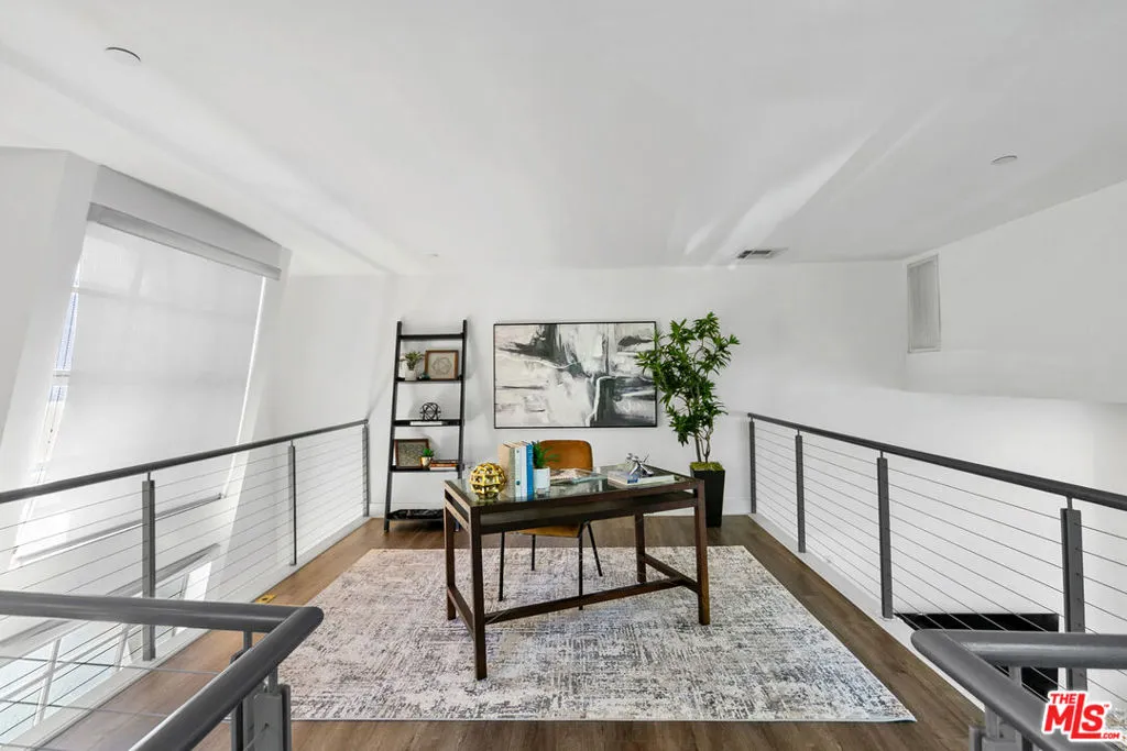 1228 21st Street A, Santa Monica, California 90404 home-pic-18