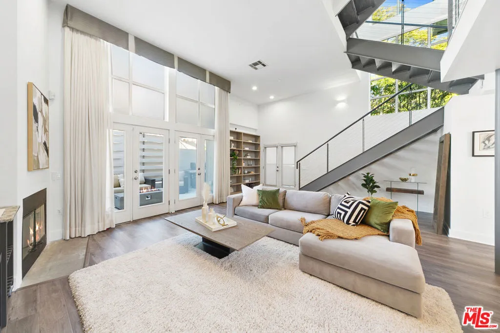 1228 21st Street A, Santa Monica, California 90404 home-pic-12