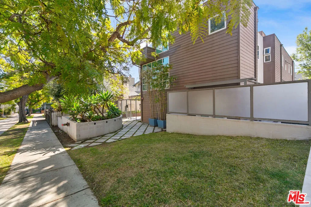 1228 21st Street A, Santa Monica, California 90404 home-pic-0