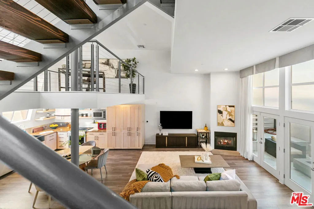 1228 21st Street A, Santa Monica, California 90404 home-pic-16