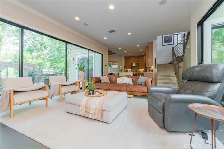 21 Bellflower, Lake Forest, California 92630