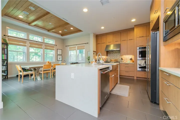 21 Bellflower, Lake Forest, California 92630