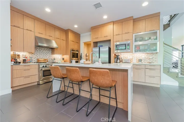 21 Bellflower, Lake Forest, California 92630