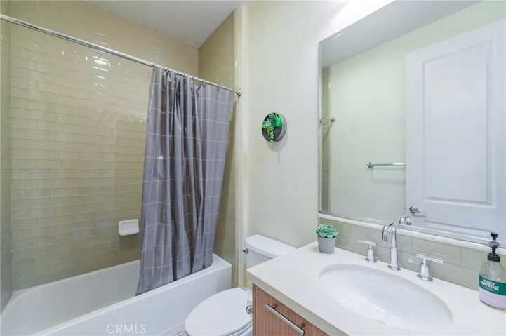 21 Bellflower, Lake Forest, California 92630
