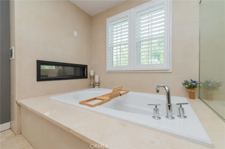 21 Bellflower, Lake Forest, California 92630