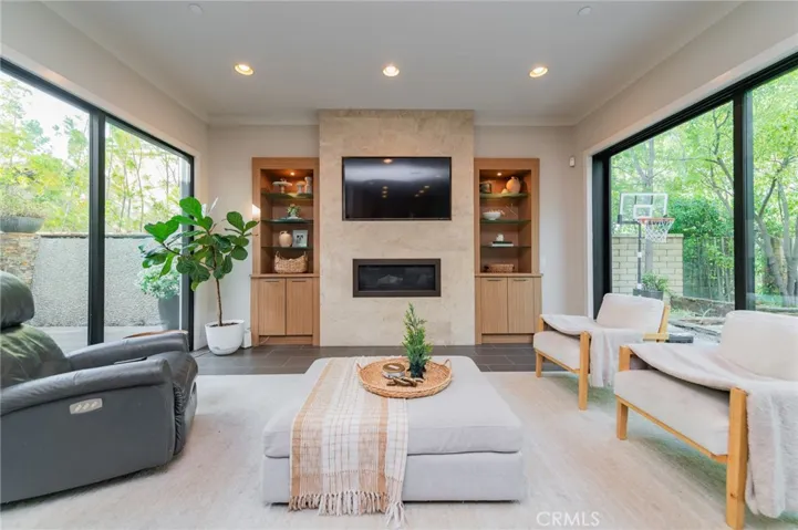 21 Bellflower, Lake Forest, California 92630