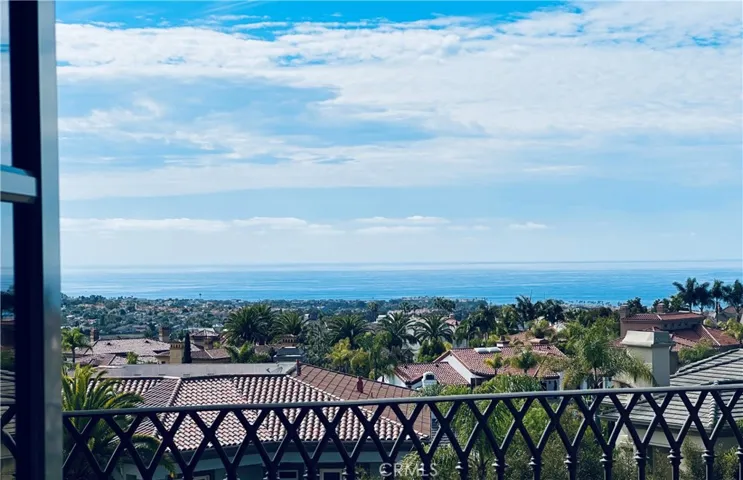 4 Alta Hills Way, Laguna Niguel, California 92677
