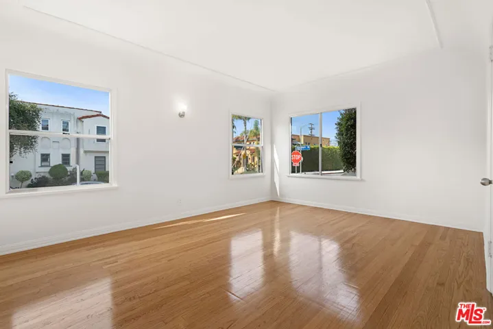 7972 Blackburn Avenue, Los Angeles, California 90048