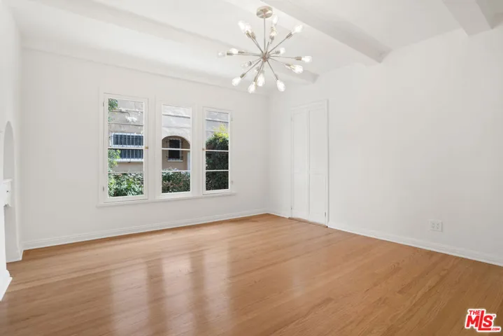 7972 Blackburn Avenue, Los Angeles, California 90048