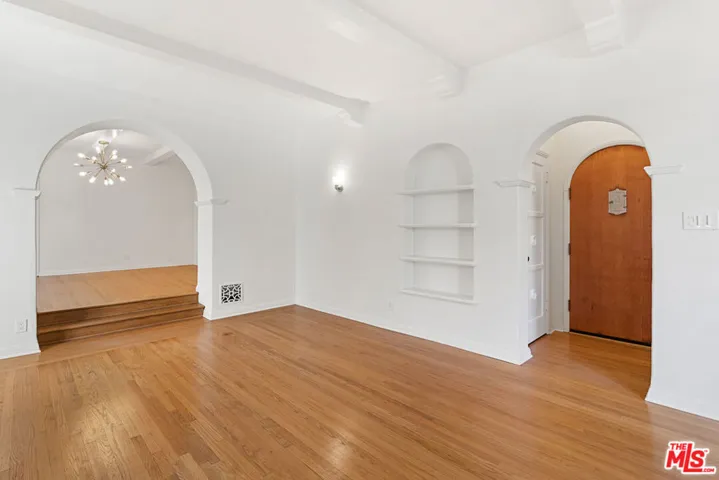 7972 Blackburn Avenue, Los Angeles, California 90048