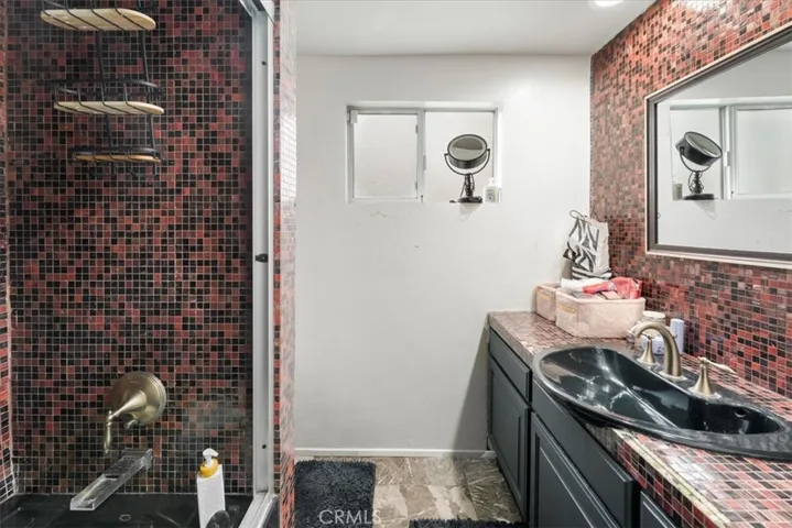 19010 Ingomar Street, Reseda, California 91335