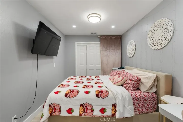 19010 Ingomar Street, Reseda, California 91335