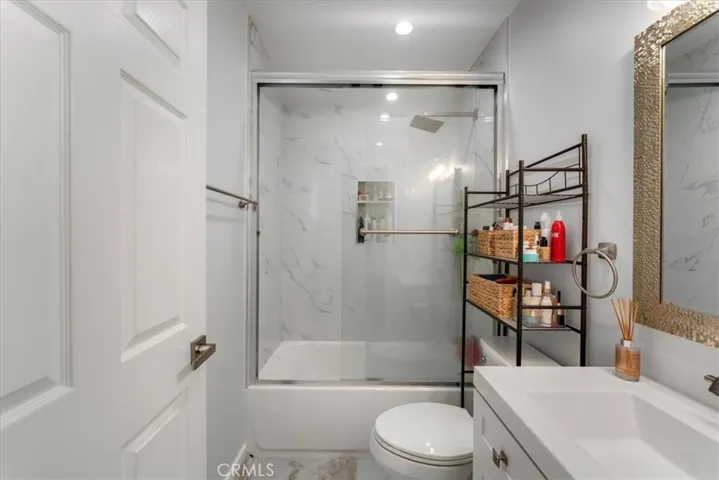 19010 Ingomar Street, Reseda, California 91335