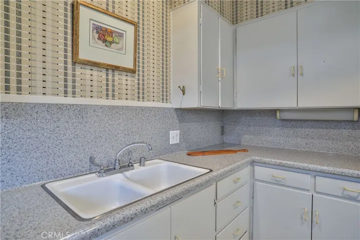 722 W 8th Street, Claremont, California 91711