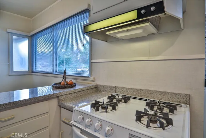 722 W 8th Street, Claremont, California 91711