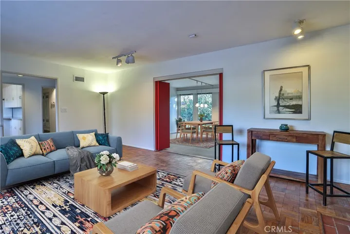 722 W 8th Street, Claremont, California 91711