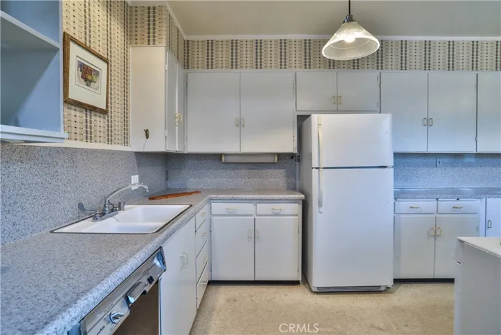 722 W 8th Street, Claremont, California 91711