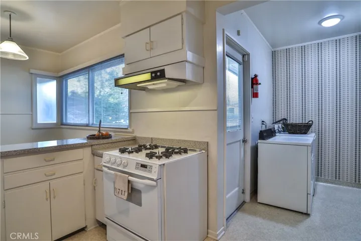 722 W 8th Street, Claremont, California 91711