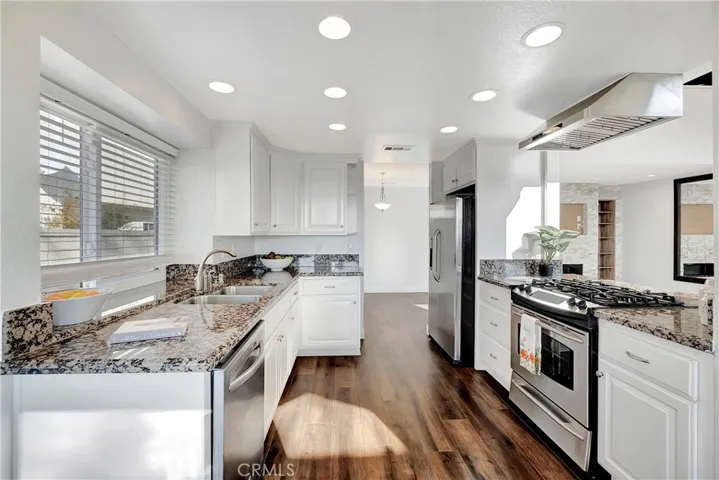 28904 Oakview Lane, Lake Forest, California 92679