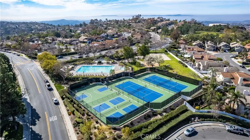 28904 Oakview Lane, Lake Forest, California 92679