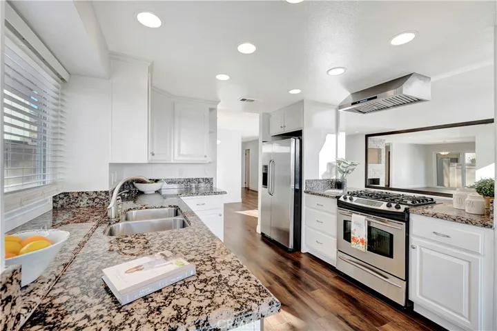 28904 Oakview Lane, Lake Forest, California 92679