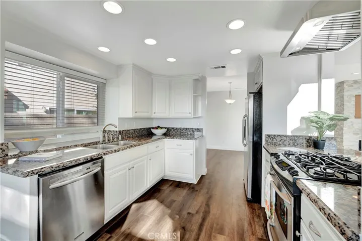 28904 Oakview Lane, Lake Forest, California 92679