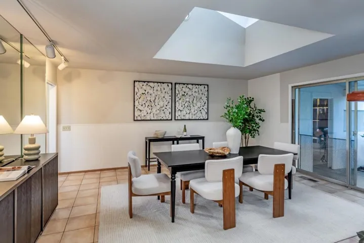 2006 Fallen Leaf Lane, Los Altos, California 94024