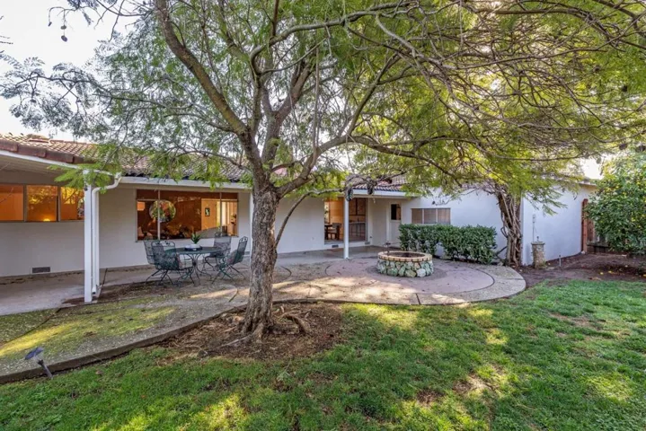 2006 Fallen Leaf Lane, Los Altos, California 94024