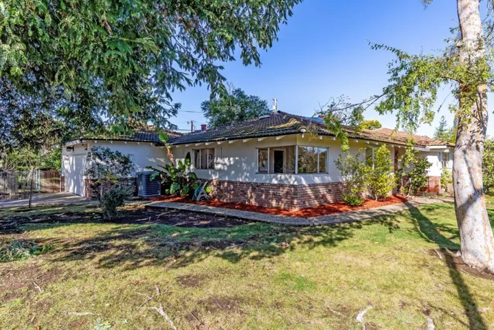 2006 Fallen Leaf Lane, Los Altos, California 94024