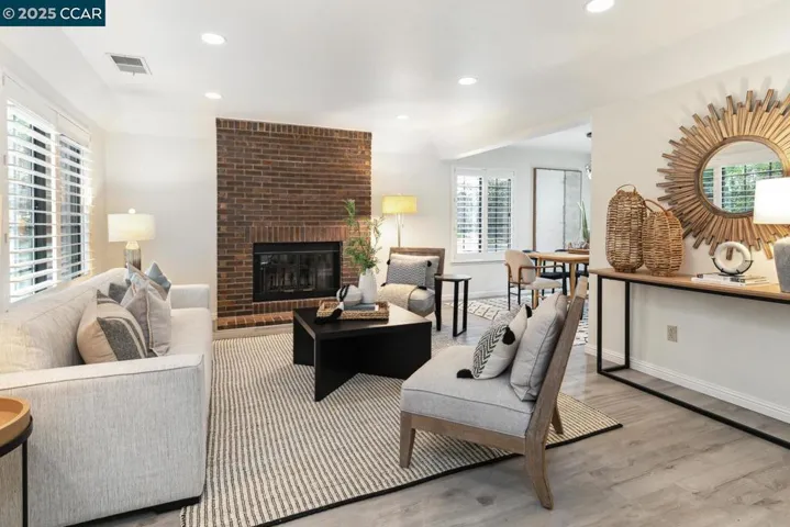 25 Driftwood Ct, Pleasant Hill, California 94523