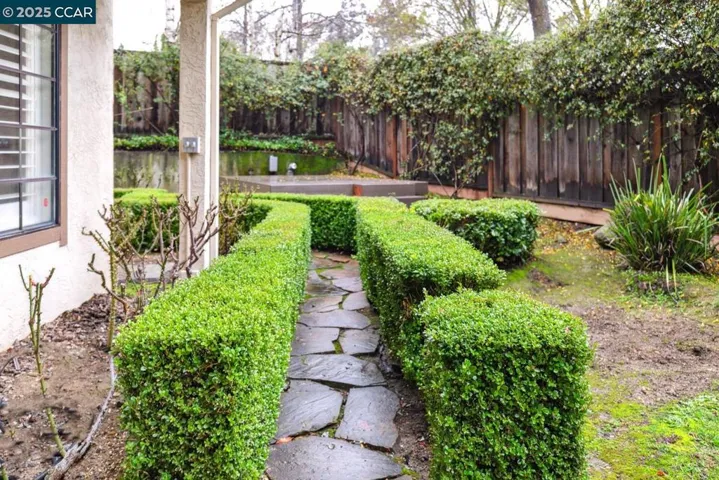 25 Driftwood Ct, Pleasant Hill, California 94523