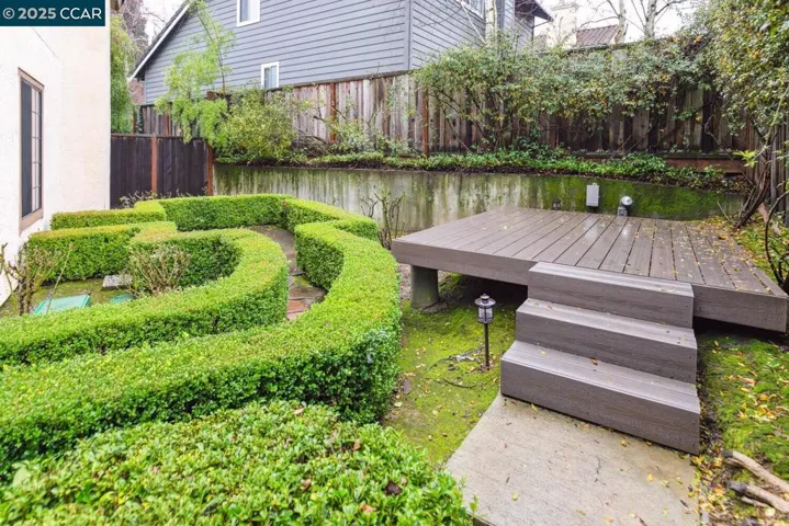 25 Driftwood Ct, Pleasant Hill, California 94523