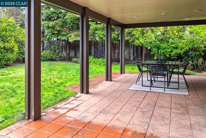 25 Driftwood Ct, Pleasant Hill, California 94523