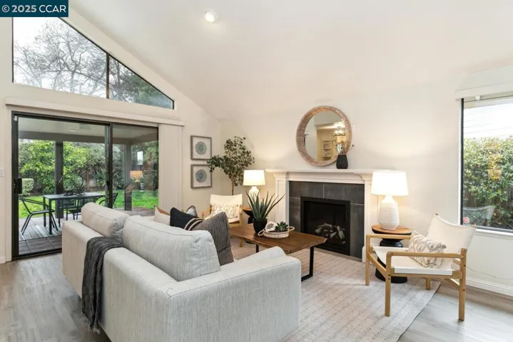 25 Driftwood Ct, Pleasant Hill, California 94523