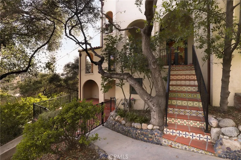 3852 Keswick Road, La Canada Flintridge, California 91011 home-pic-52