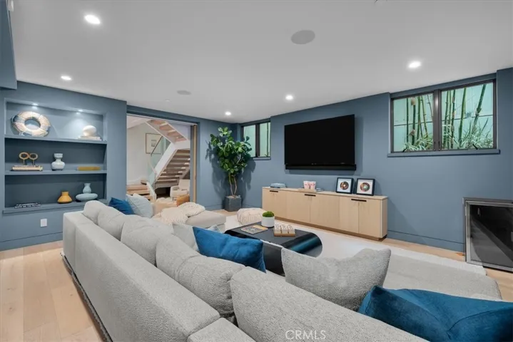 1703 Manhattan Avenue, Hermosa Beach, California 90254