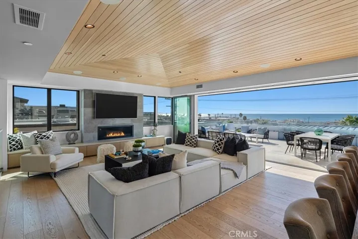 1703 Manhattan Avenue, Hermosa Beach, California 90254