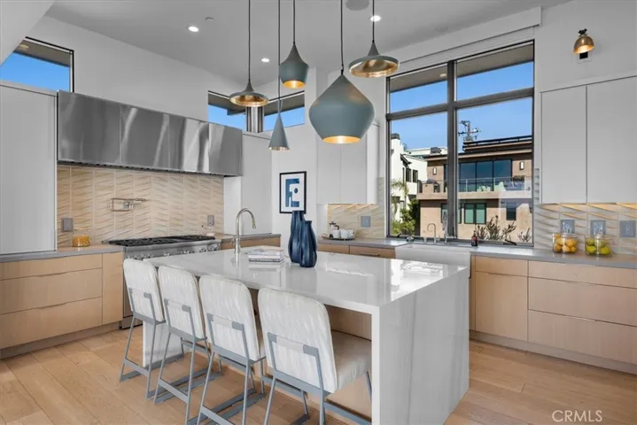 1703 Manhattan Avenue, Hermosa Beach, California 90254