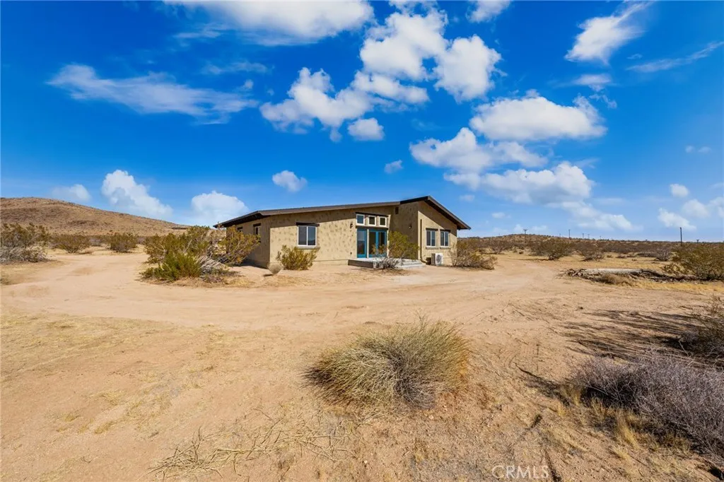 60785 La Brisa Drive, Joshua Tree, California 92252 home-pic-30