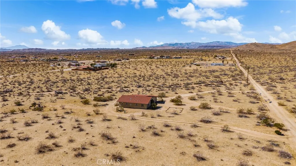 60785 La Brisa Drive, Joshua Tree, California 92252 home-pic-42