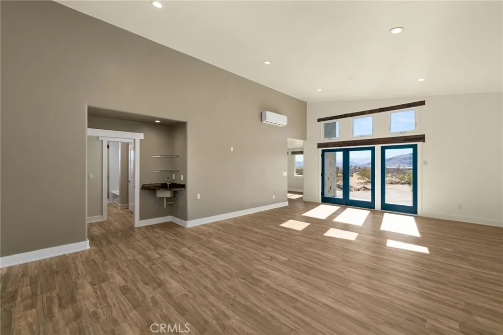 60785 La Brisa Drive, Joshua Tree, California 92252 home-pic-12